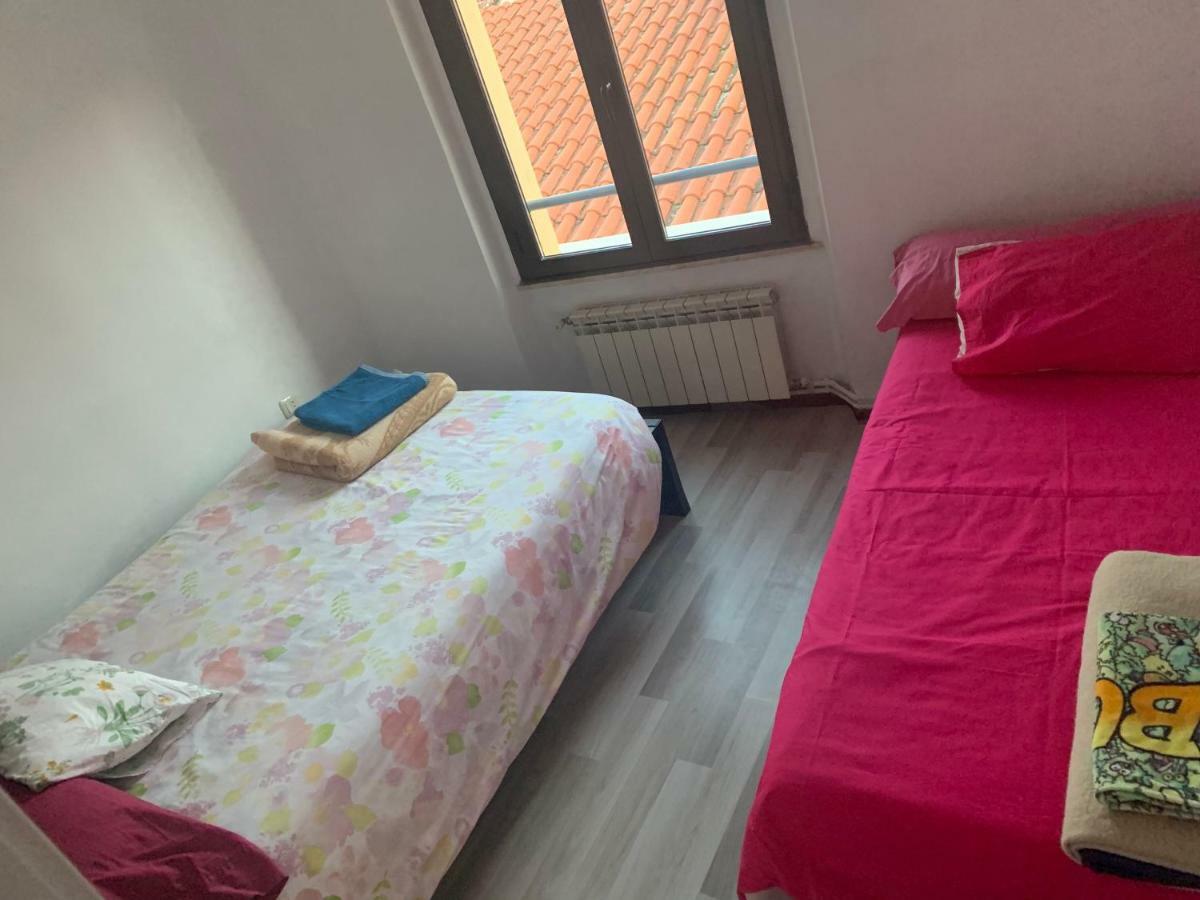 Piso En El Humedo, Al Lado Plaza Mayor Леон Экстерьер фото